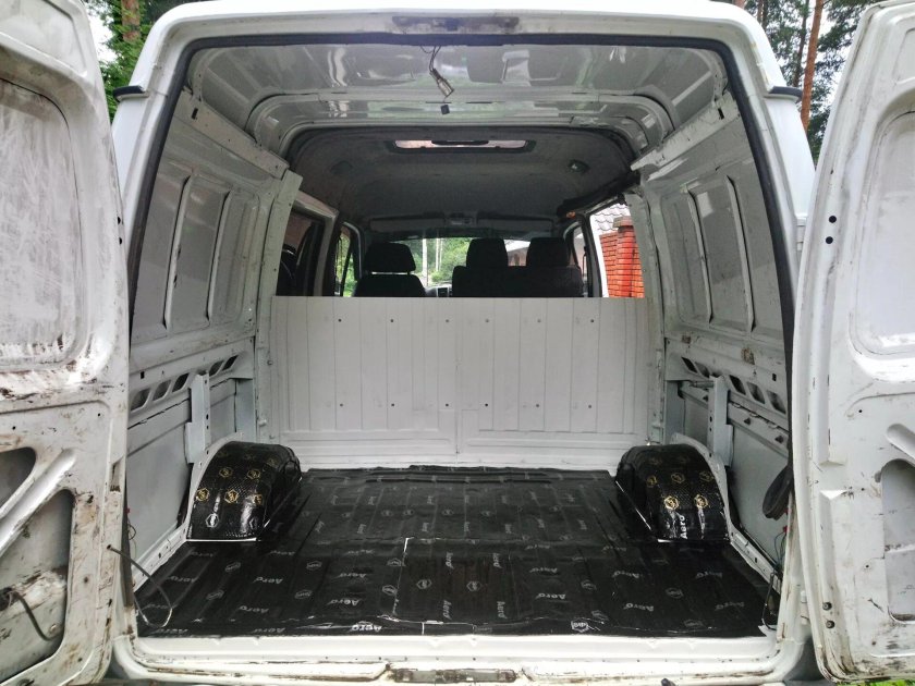 Газель 2705 грузовой отсек