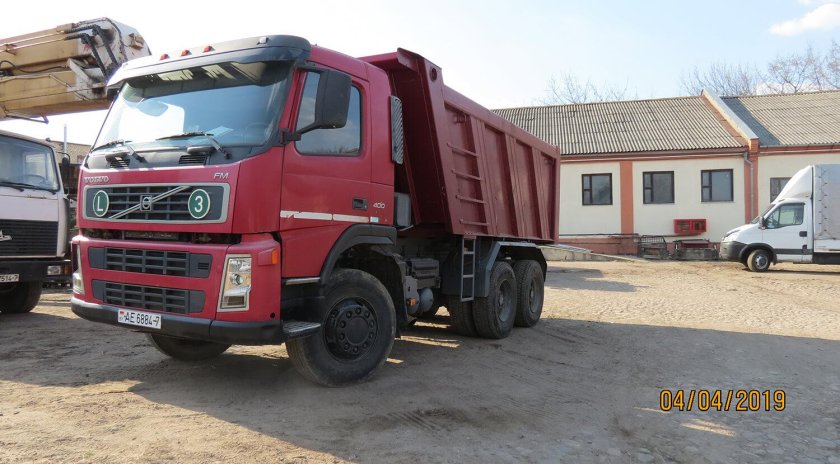 Грузоподъемность Вольво самосвал