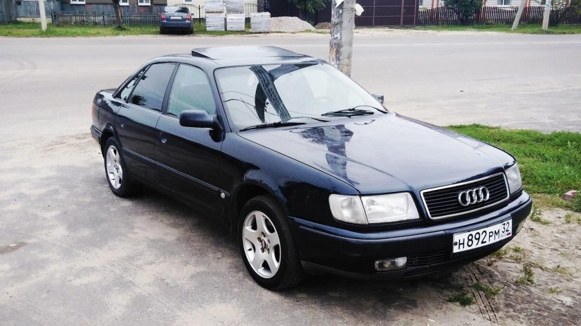 Ауди 100 с4