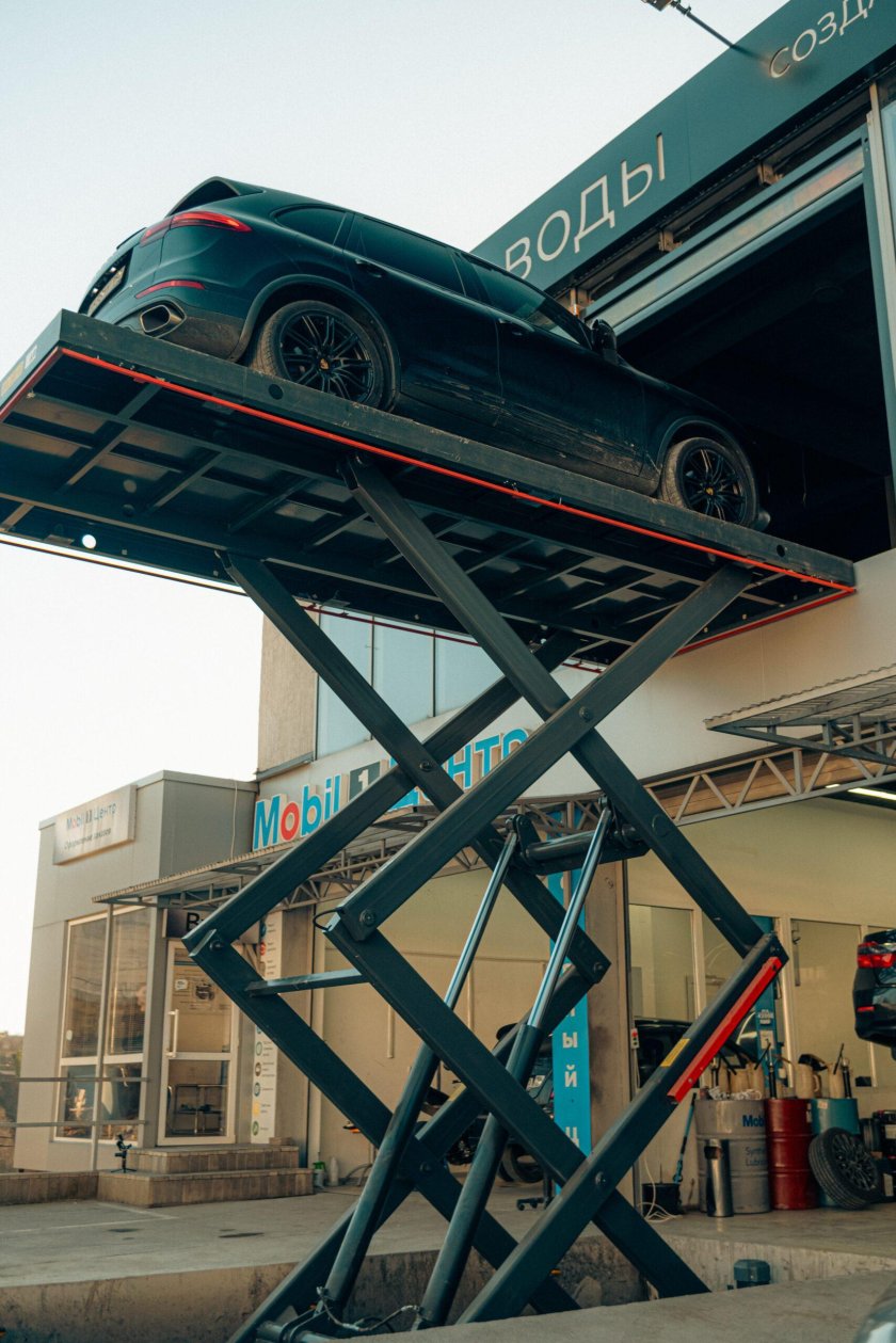 Ножничный подъемник автолифт