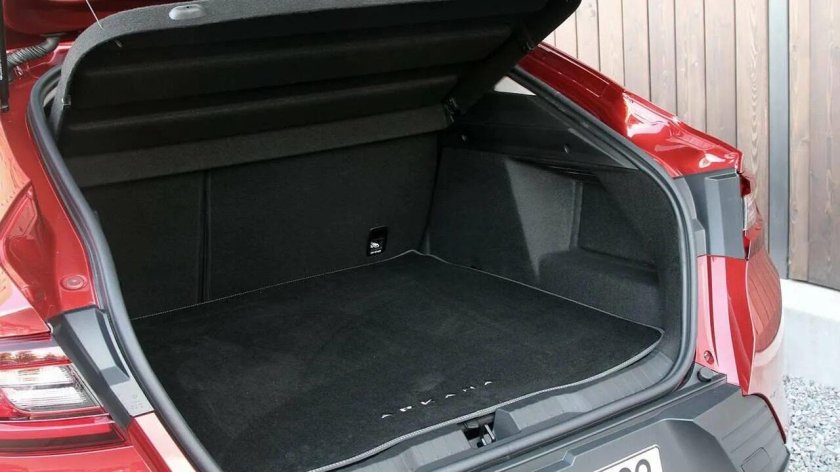 Renault Arkana багажник