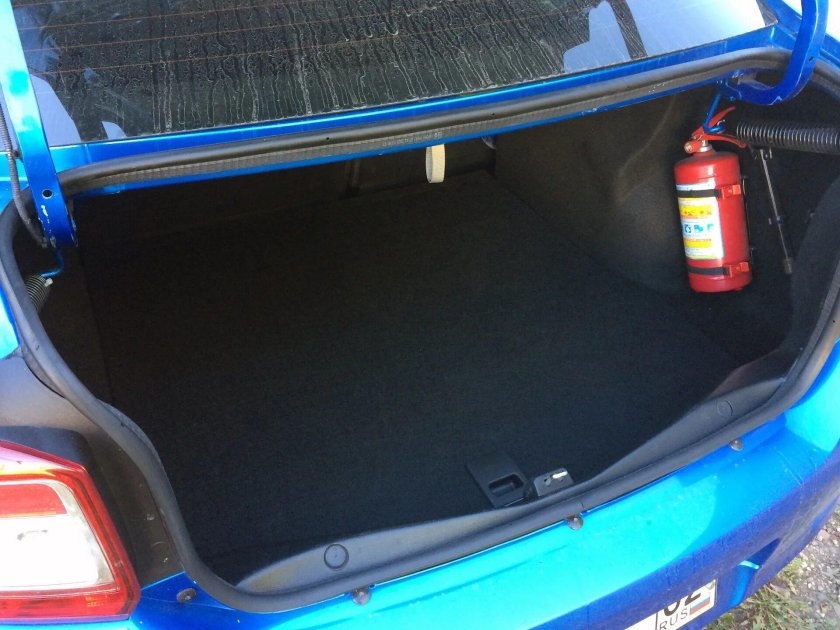 Багажник Рено Логан 1