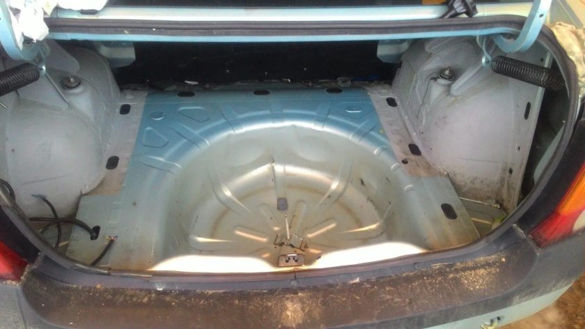 Багажник Рено Логан 1