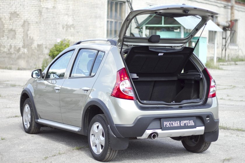 Багажник Рено Сандеро степвей 2