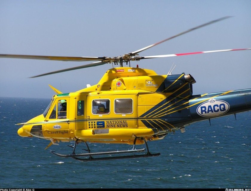 Bell 412 вертолет