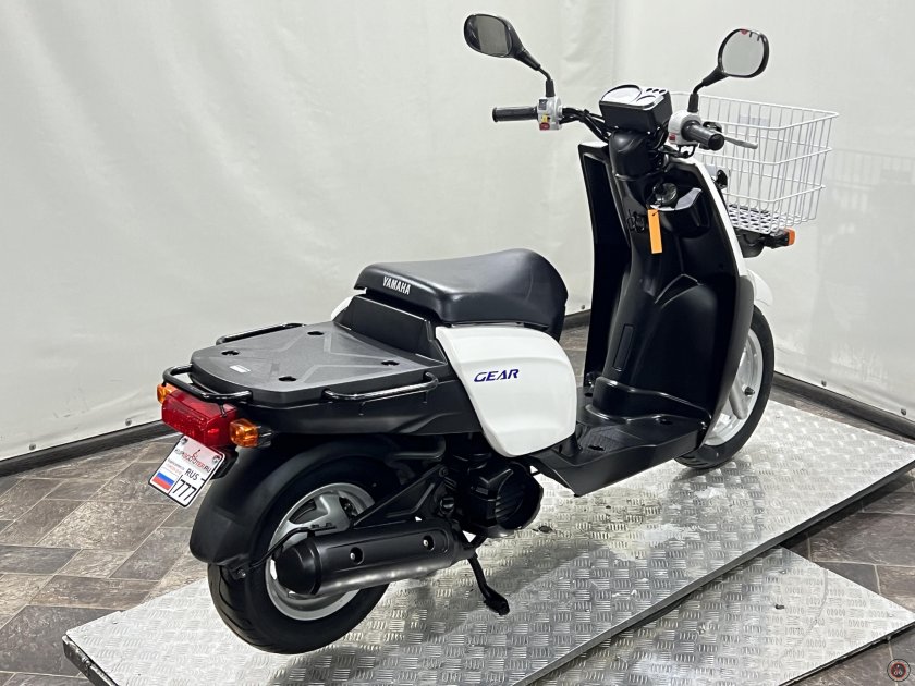 Скутер yamaha
