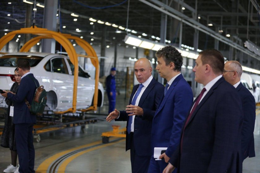 Алексей ледков моторинвест