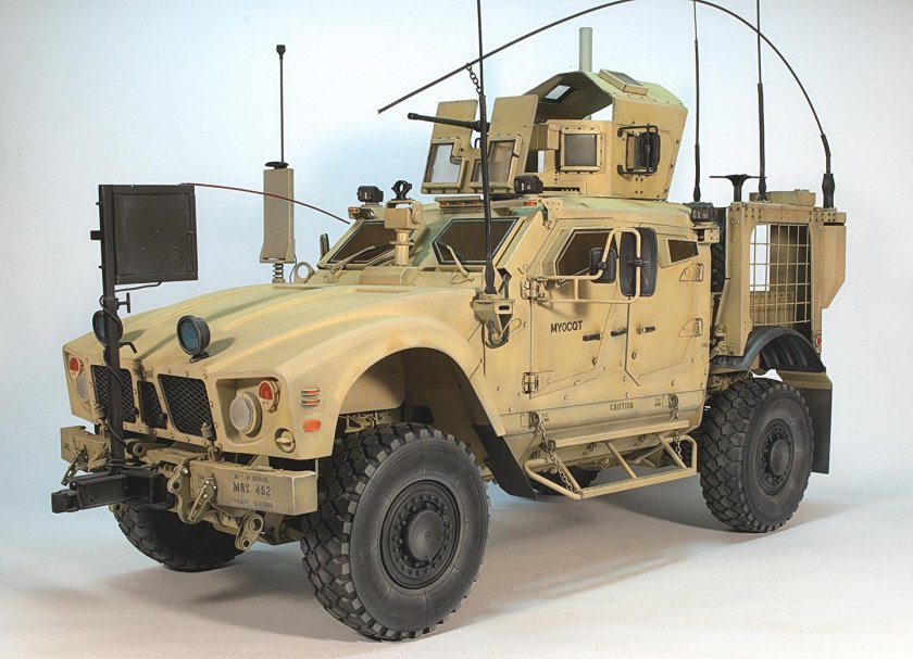 Ошкош бронеавтомобиль