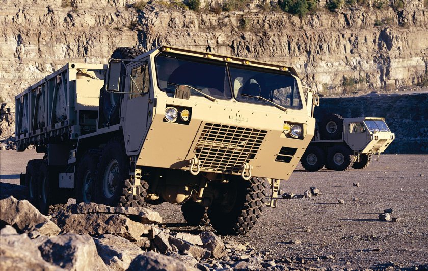 Армейский грузовик Ошкош