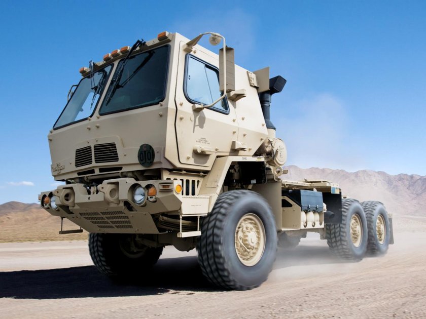 Тягач Ошкош 6х6