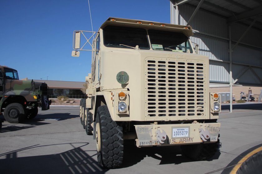 Oshkosh m1070