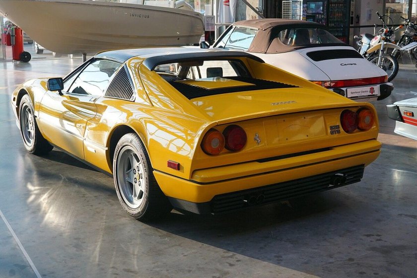 Ferrari 328 GTS