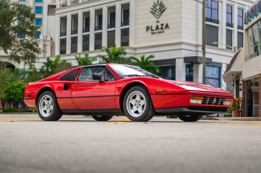 Ferrari 328 gts