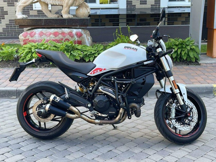 Ducati monster 1200