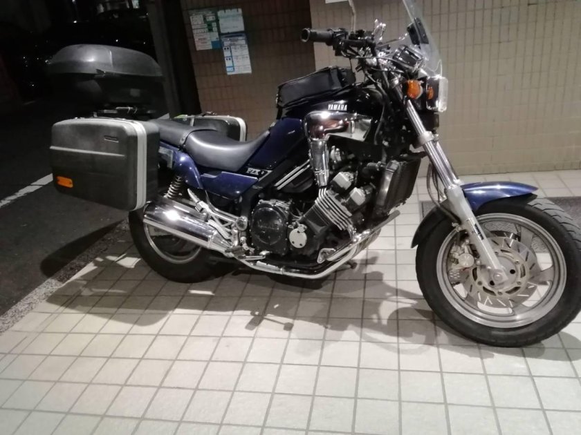 Yamaha FZX 750