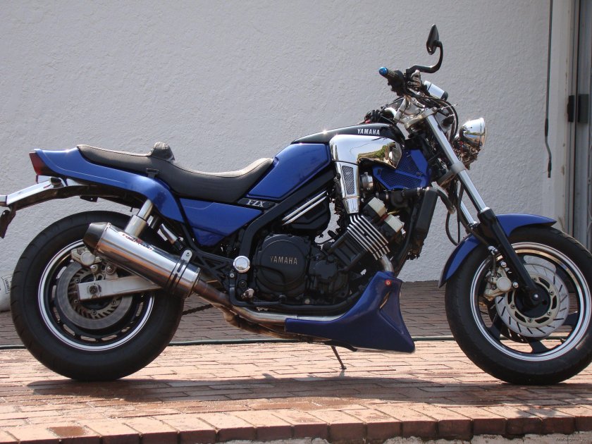 Ямаха FZX 750