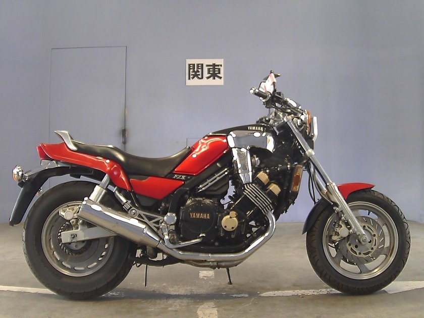 Yamaha FZX 750