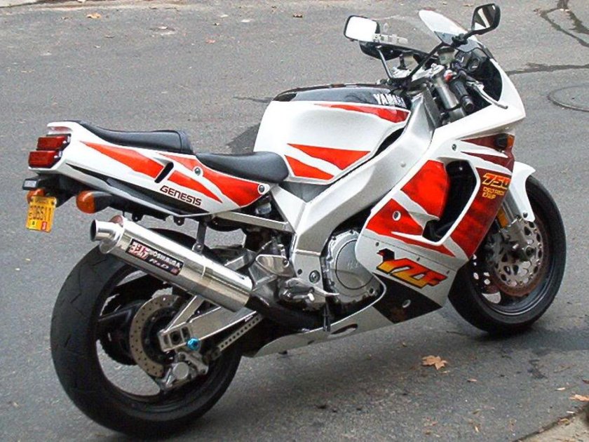 Yamaha YZF 750r
