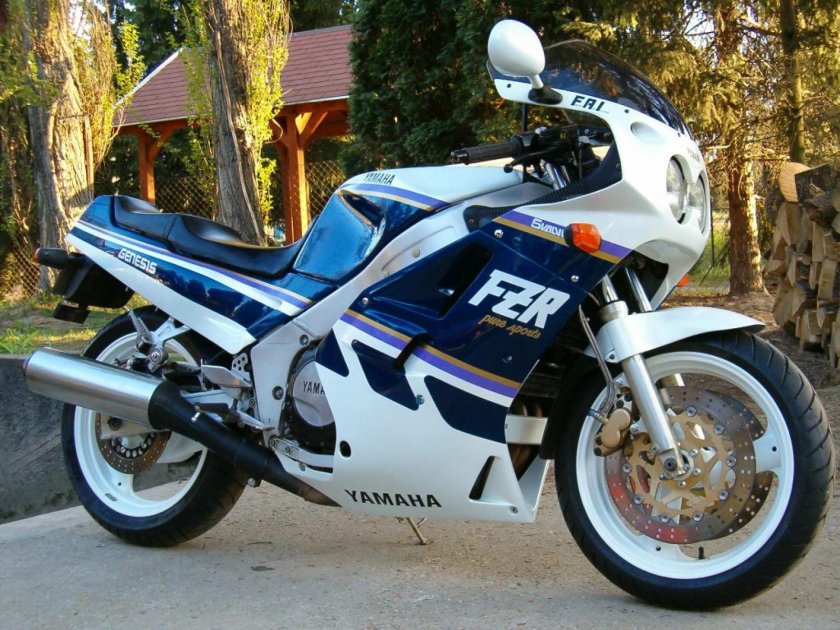 Yamaha FZR 750 Genesis