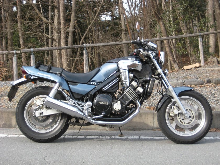 Yamaha FZX 750