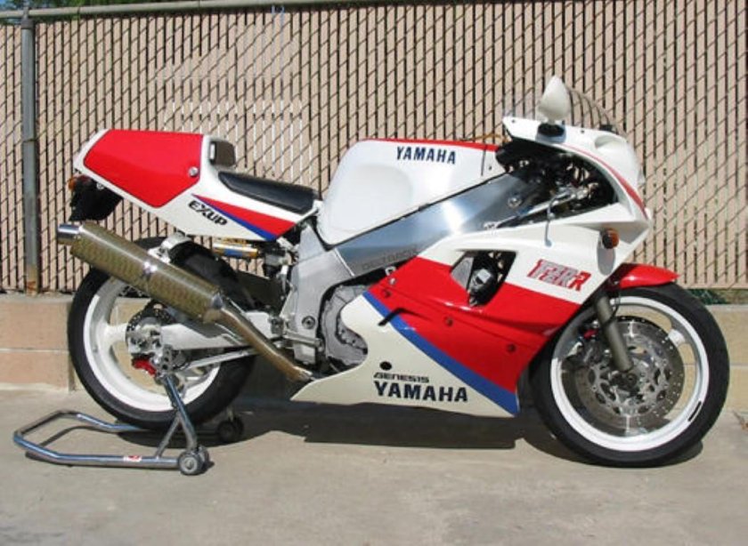 Ямаха FZR 750