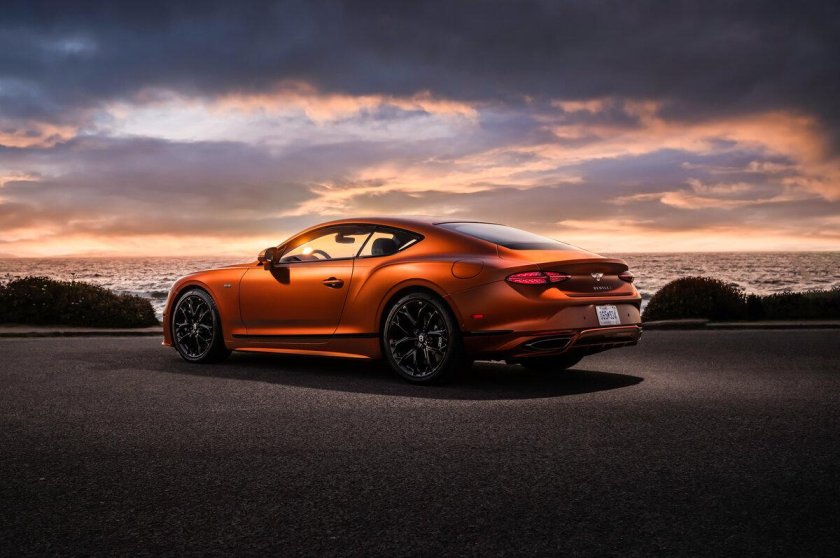 Бентли gt continental 2023