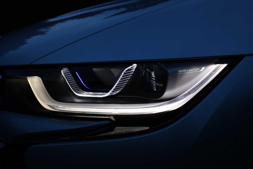 Лазерные фары BMW Laserlight