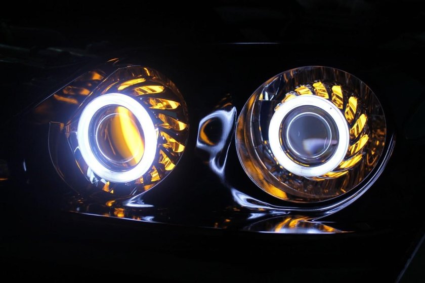 Би ксенон линзы 2.5 дюйма с двойным ангельским глазик