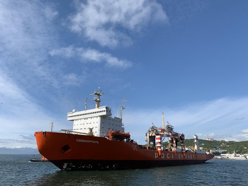 Атомный контейнеровоз Севморпуть
