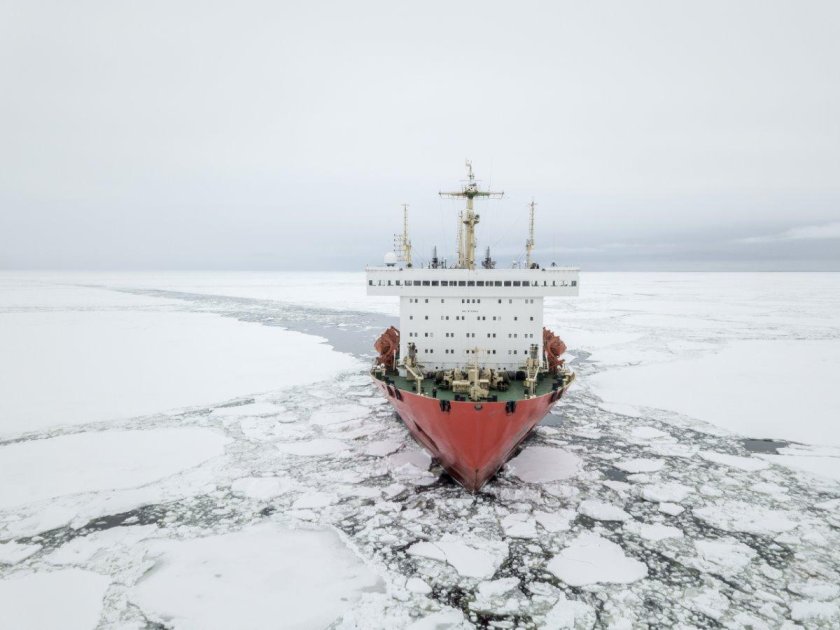 Атомный контейнеровоз Севморпуть