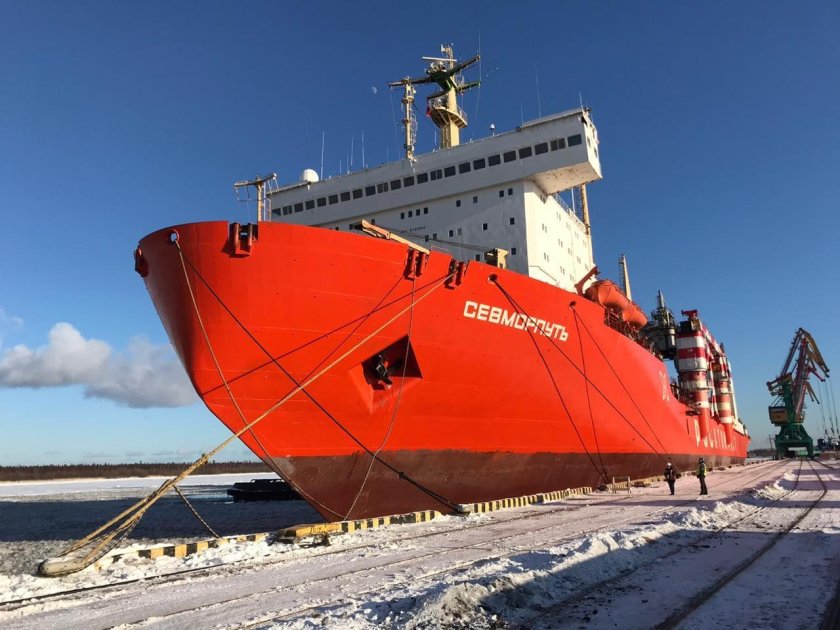 Атомный контейнеровоз Севморпуть