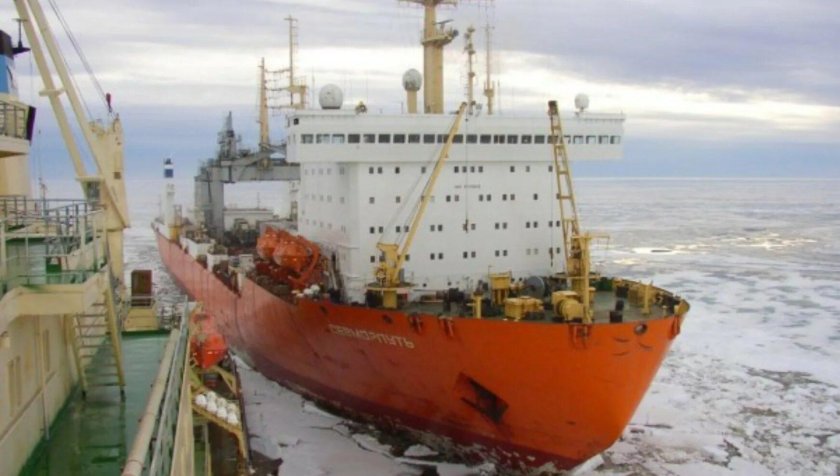 Атомный контейнеровоз Севморпуть