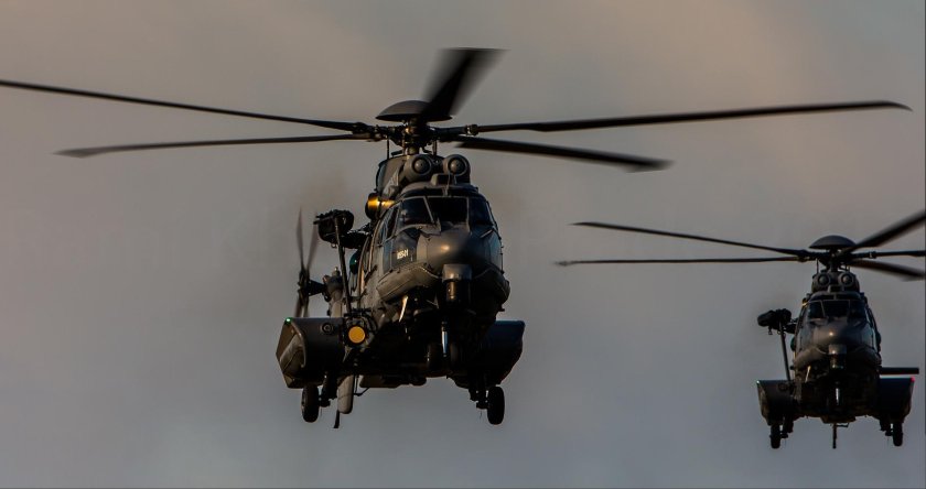 Es 725 вертолет