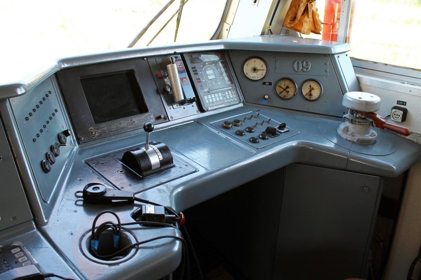 Эд4м кабина