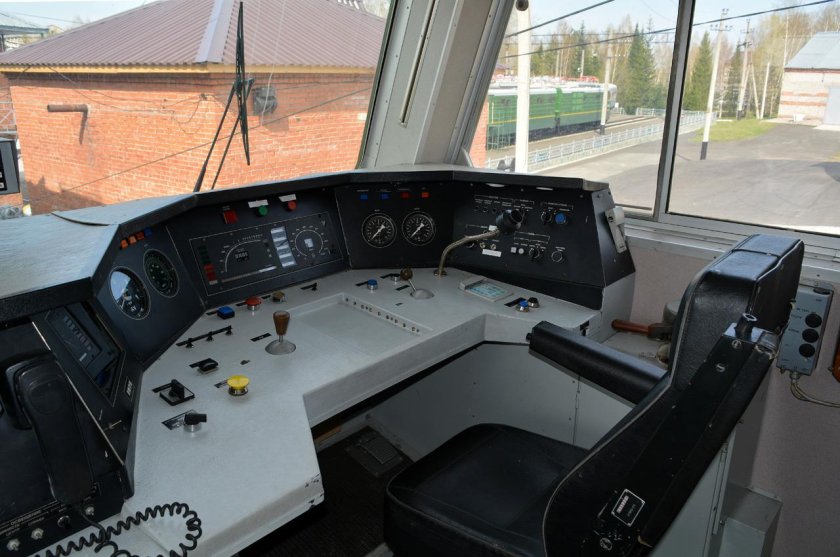 Эд4мку кабина