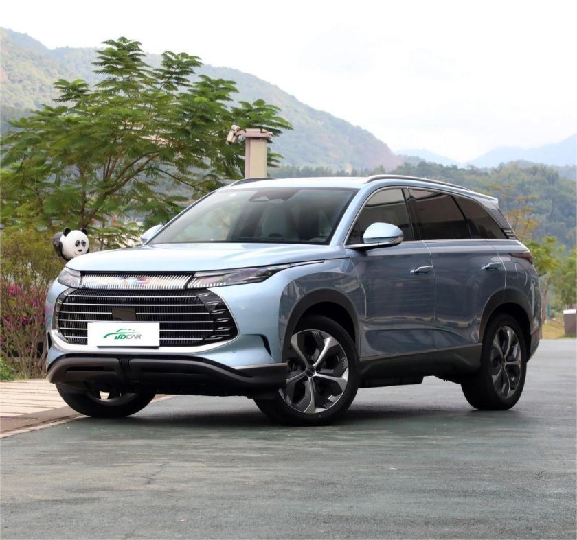 BYD кроссовер 2023