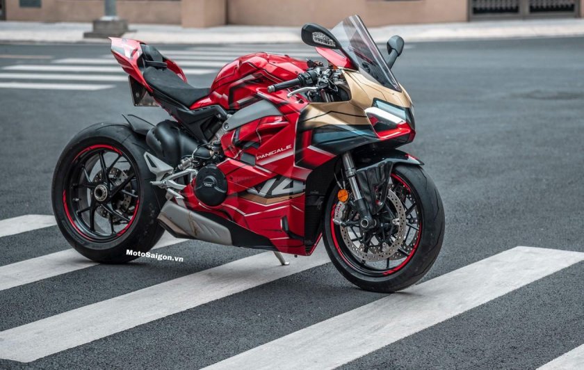 Мотоцикл Ducati Panigale v4
