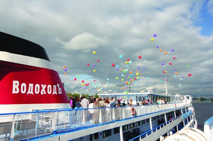 Теплоход Нижний Новгород водоход