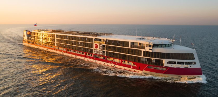 Речной теплоход мустай карим