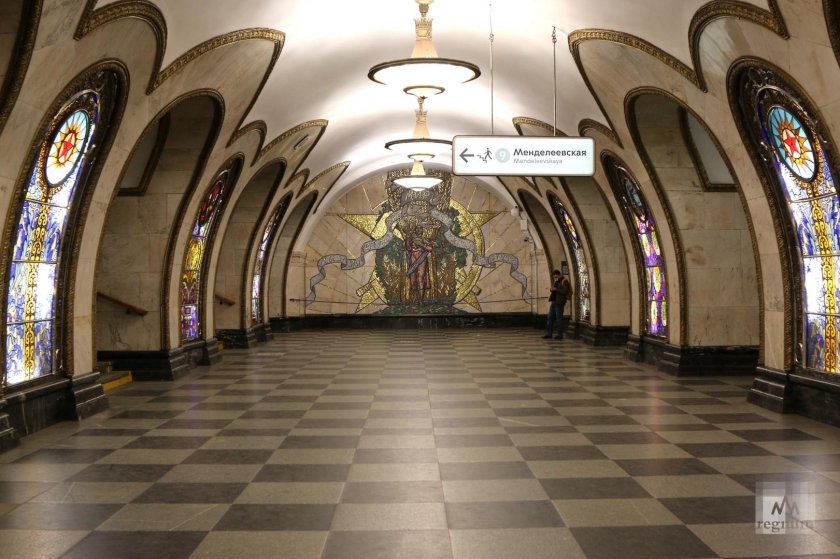 Метро Новослободская вестибюль