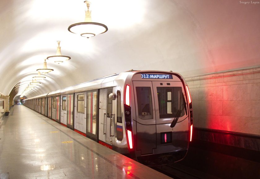 Трамвай в метро