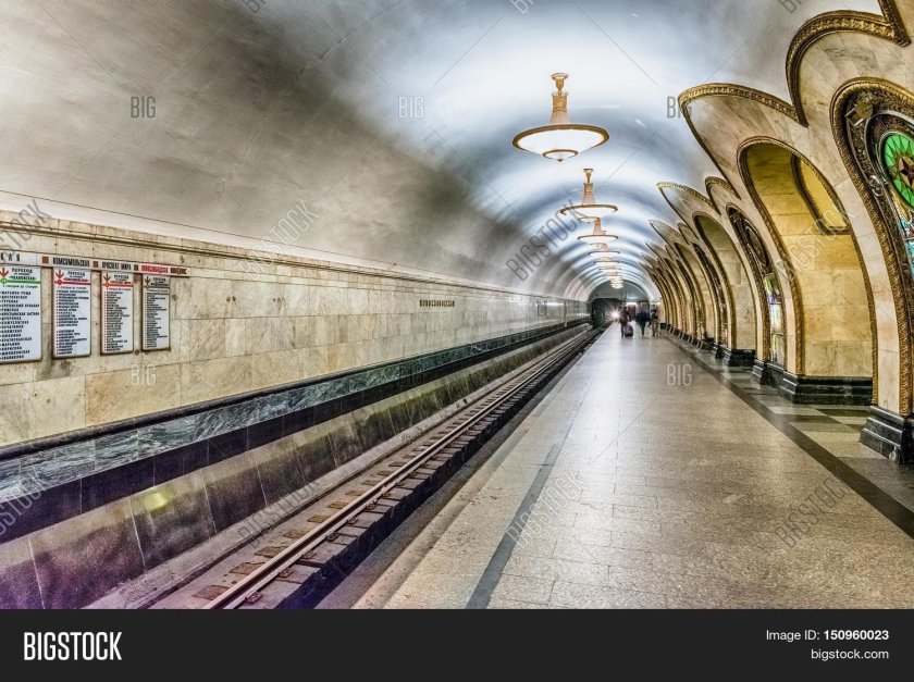 Новослободская станция метро Москва
