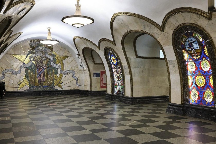 Станция Новослободская Мем