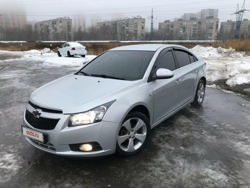 Шевроле Круз 1.8 2013