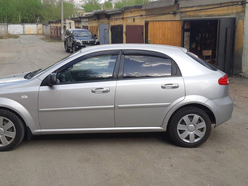 Шевроле Лачетти хэтчбек 1.6