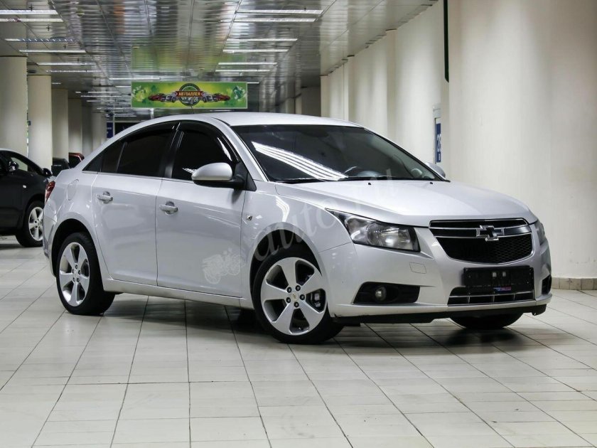 Chevrolet Cruze 2012 седан