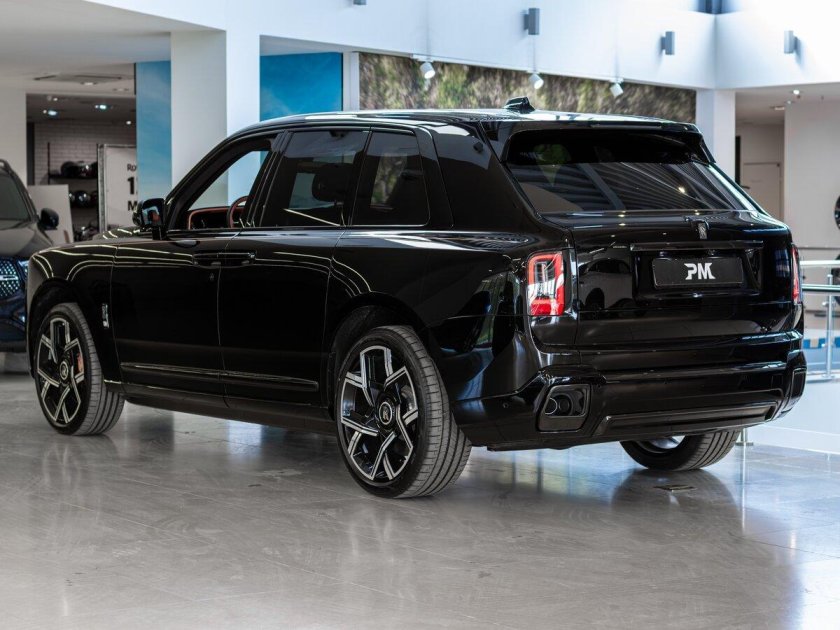 Rolls royce cullinan series ii