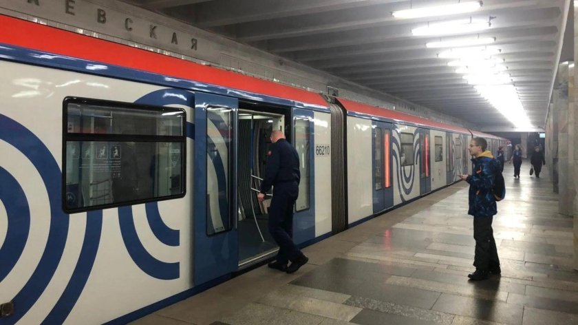 Поезда на Таганско-Краснопресненской линии