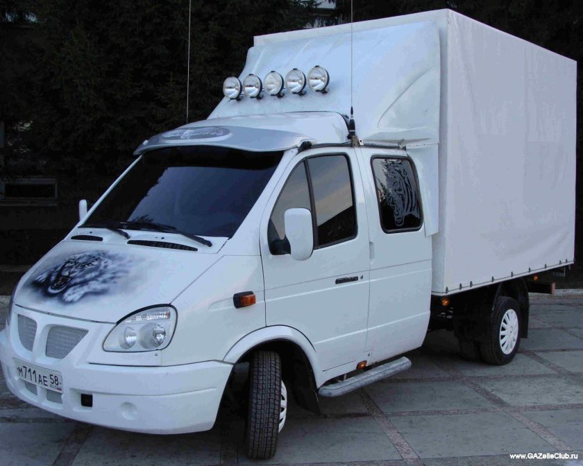 Газель Соболь 3302