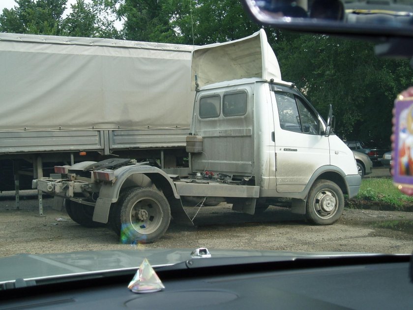 ГАЗ 3302 С прицепом Дальнобой